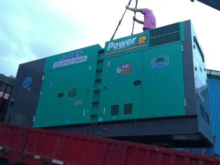 鄂伦春柴油发电机组转速不稳定时，如何对发动机进行维护？