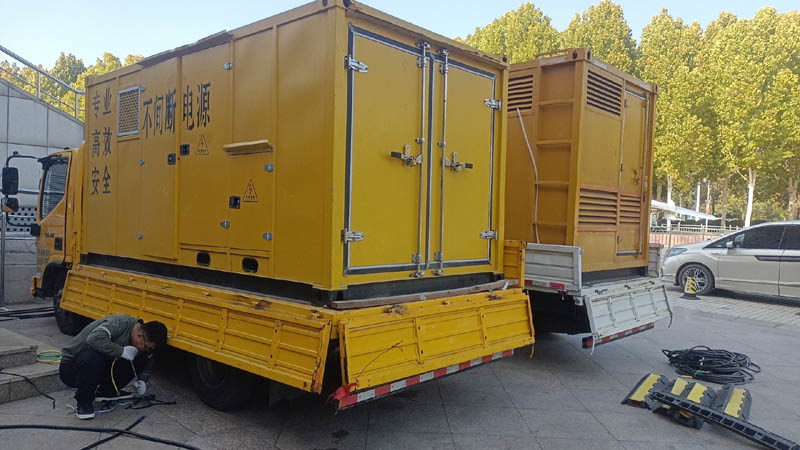 鄂伦春柴油发电机组和UPS电源配合使用时的注意事项