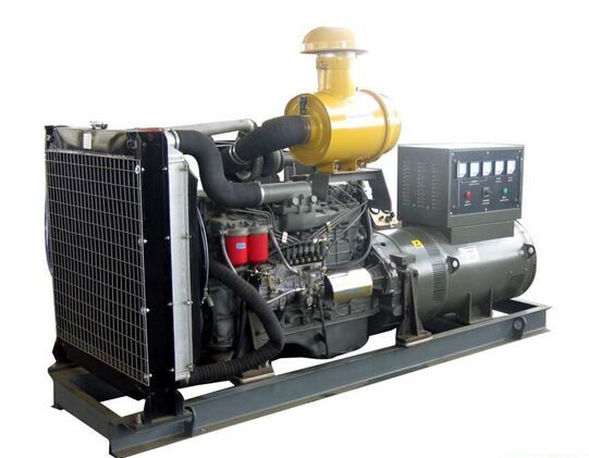 鄂伦春汽油发电机组冬季保养时，燃油系统需要注意什么？